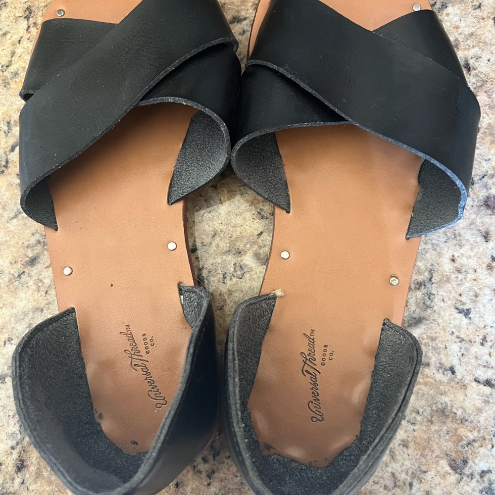 Universal Thread Black and Brown Sandals with Crisscross Straps